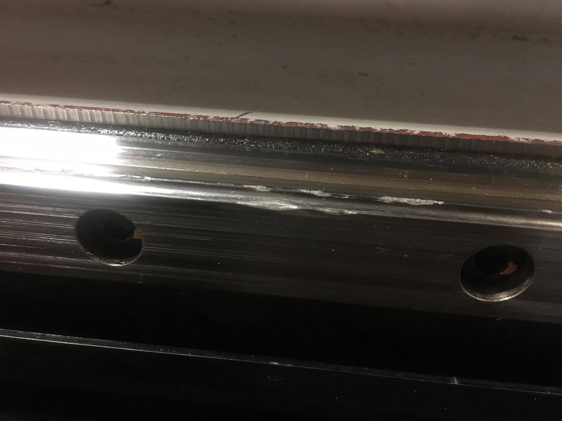 Y-Axis Linear Way Guide Rail Damage